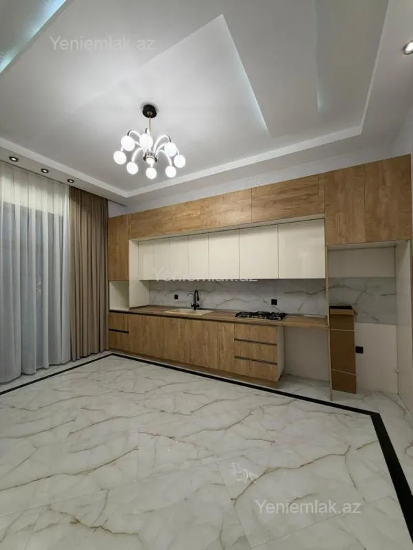 Satılır 5 otaqlı həyət evi 185 m²