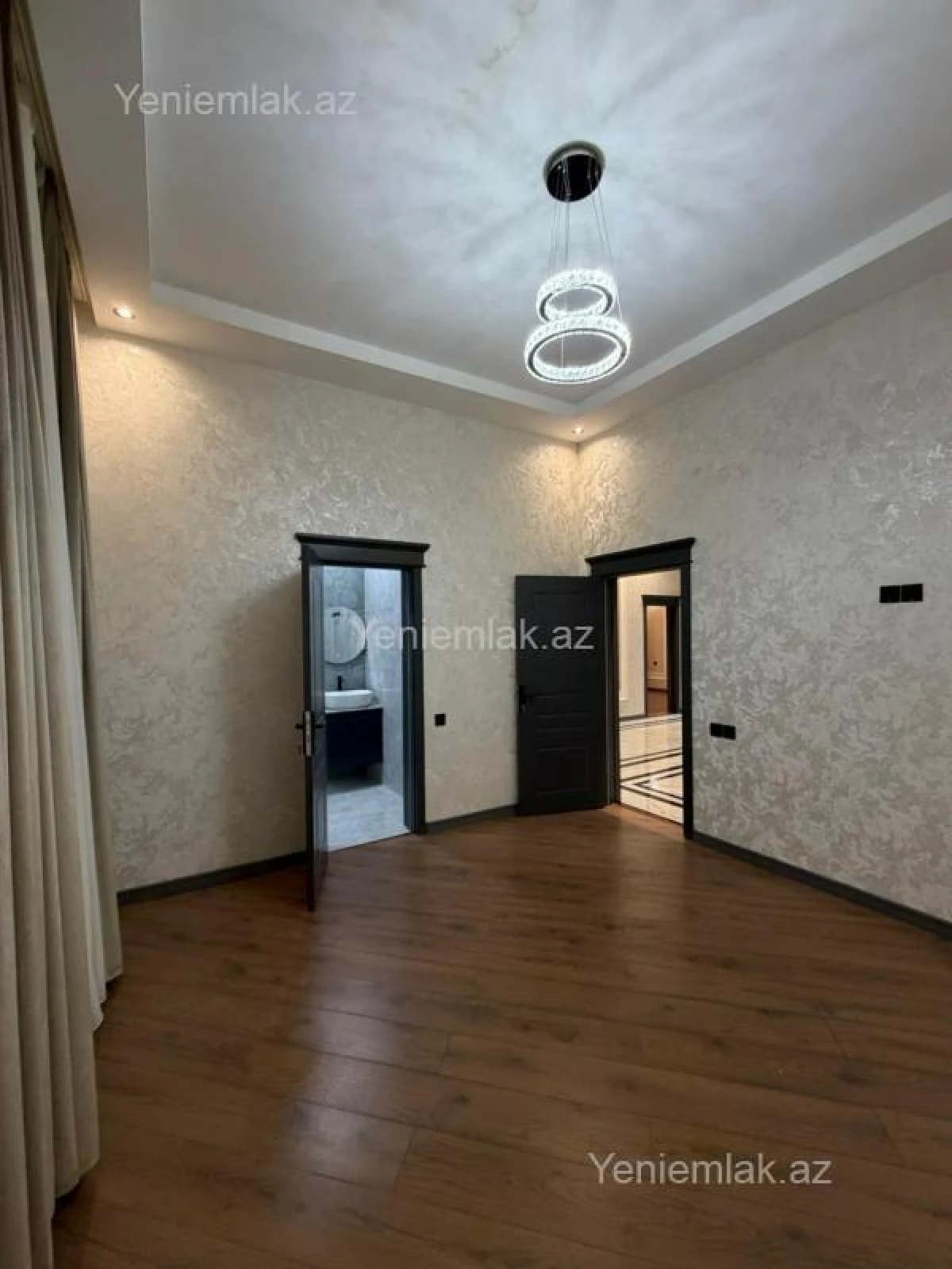 Satılır 5 otaqlı həyət evi 185 m²