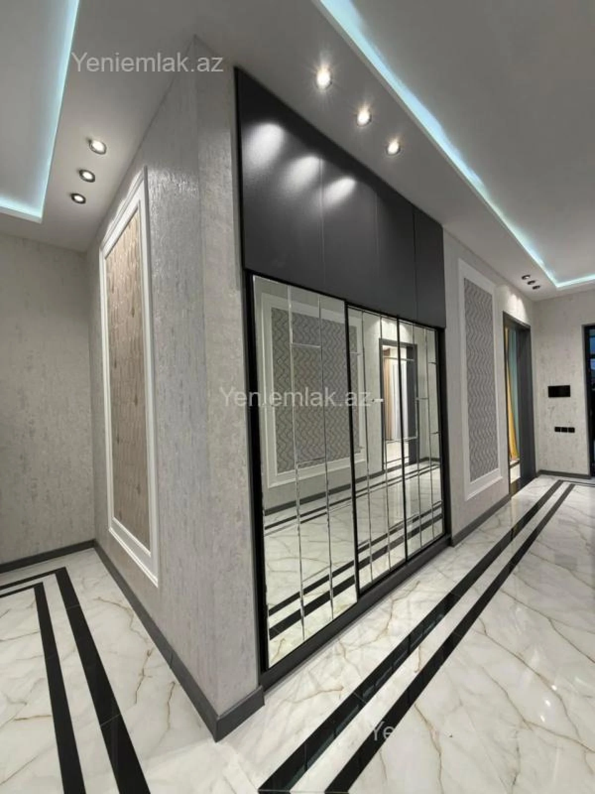 Satılır 5 otaqlı həyət evi 185 m²