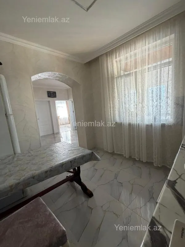 Satılır 4 otaqlı həyət evi 100 m²