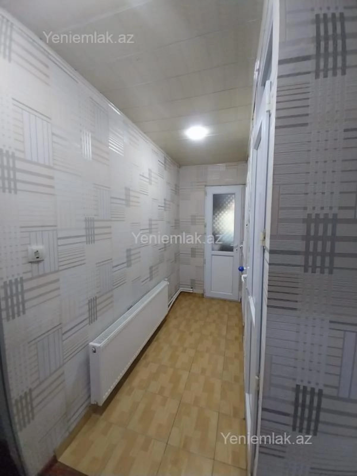 Satılır 4 otaqlı köhnə tikili 90 m²