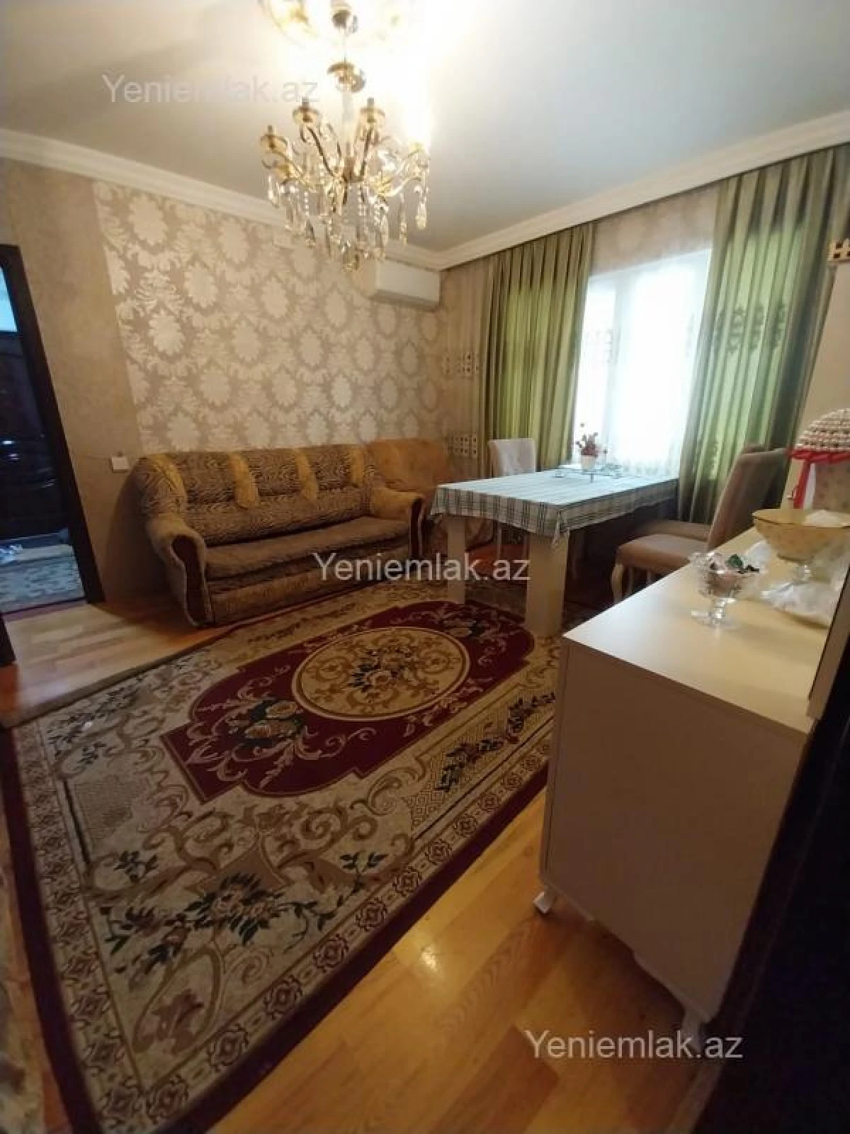Satılır 4 otaqlı köhnə tikili 90 m²