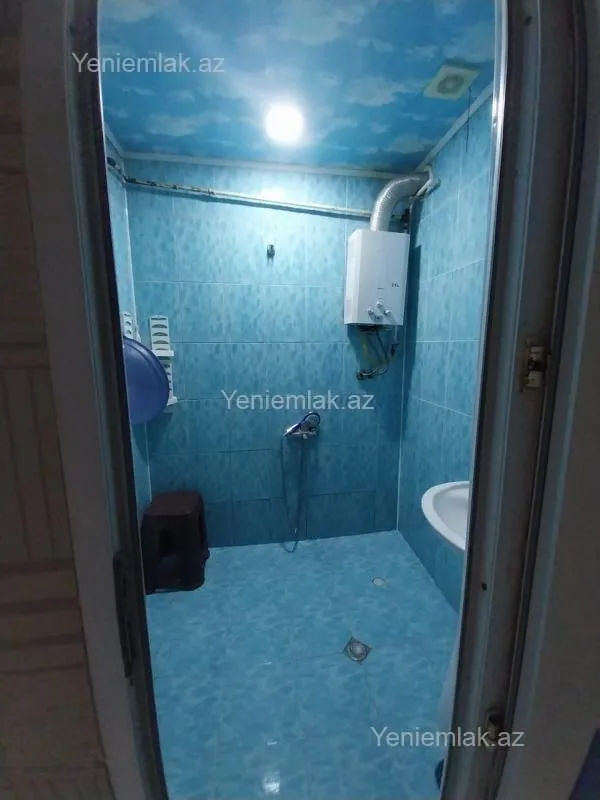 Satılır 4 otaqlı köhnə tikili 90 m²