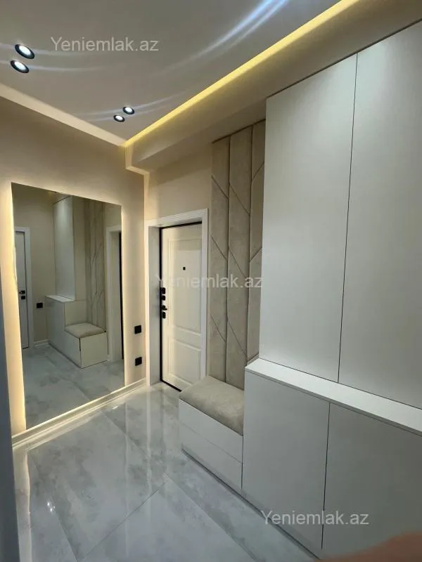 Satılır 2 otaqlı köhnə tikili 52 m²