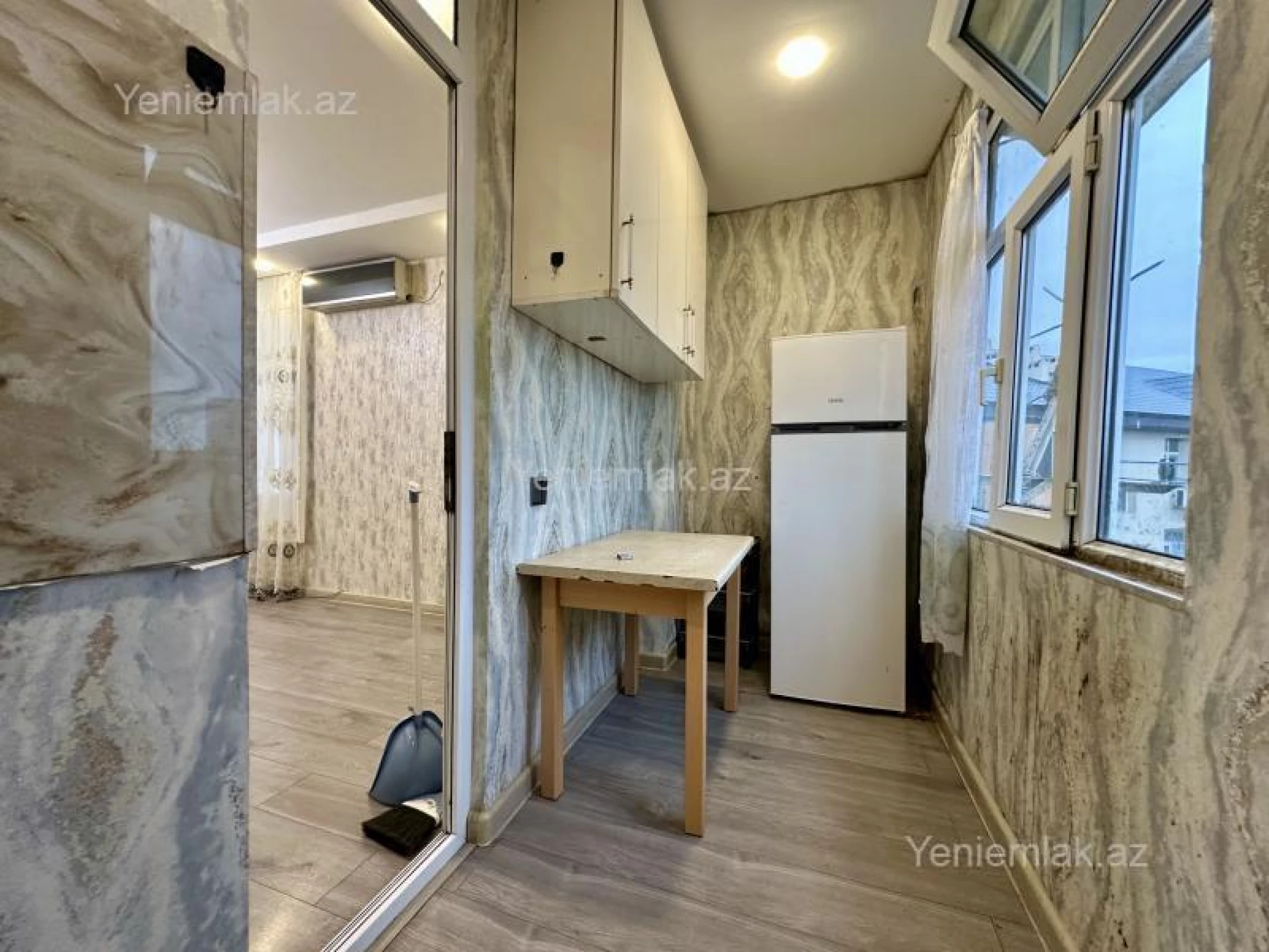 Satılır 2 otaqlı köhnə tikili 45 m²