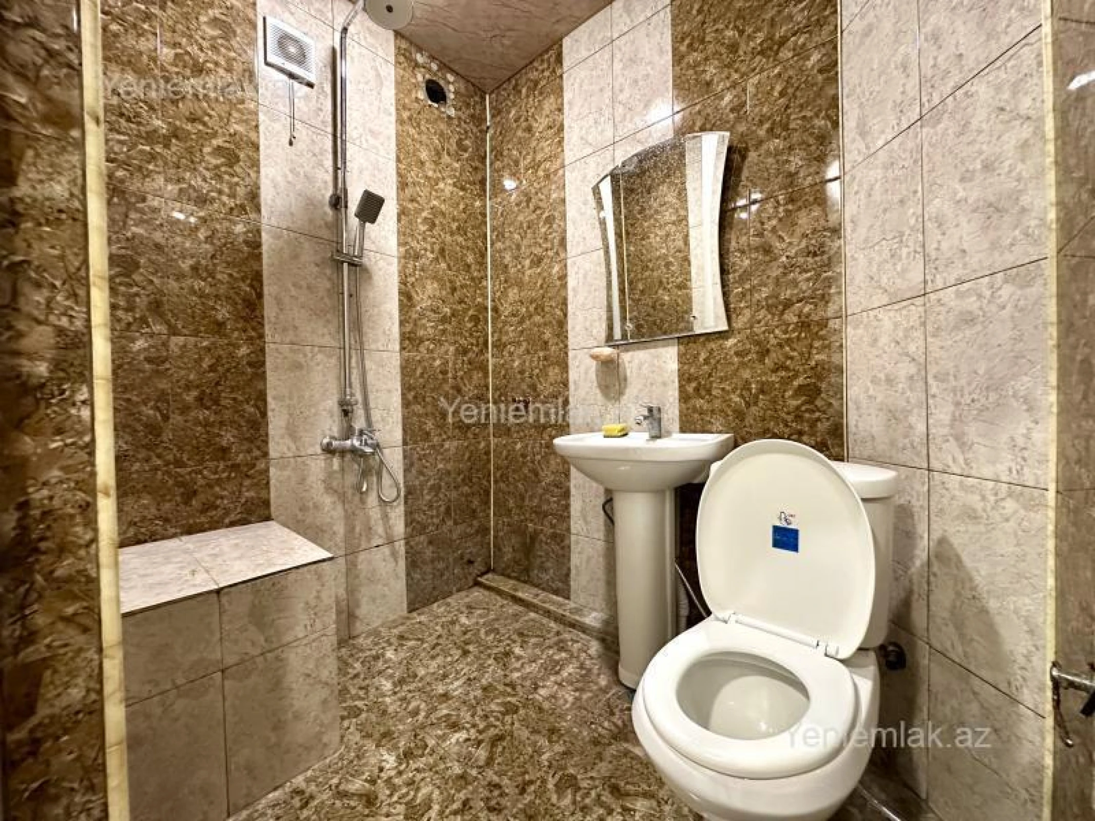 Satılır 2 otaqlı köhnə tikili 45 m²