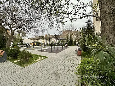 Satılır 2 otaqlı köhnə tikili 45 m²