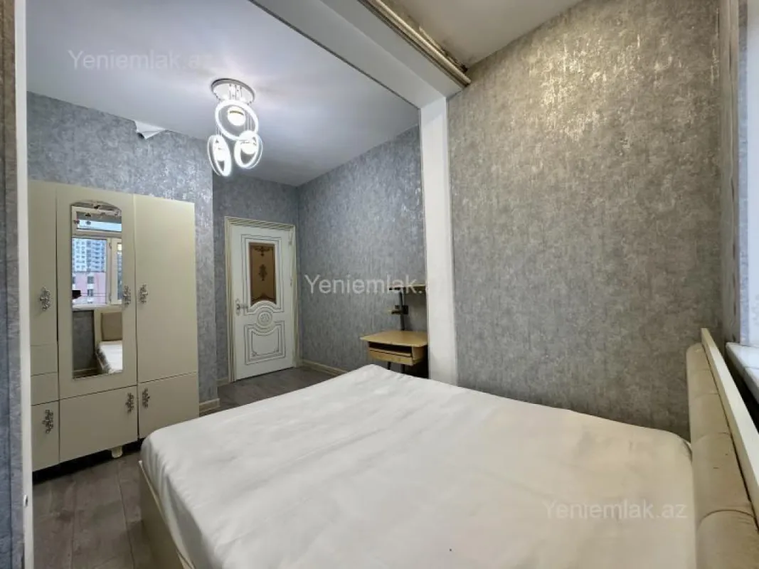 Satılır 2 otaqlı köhnə tikili 45 m²