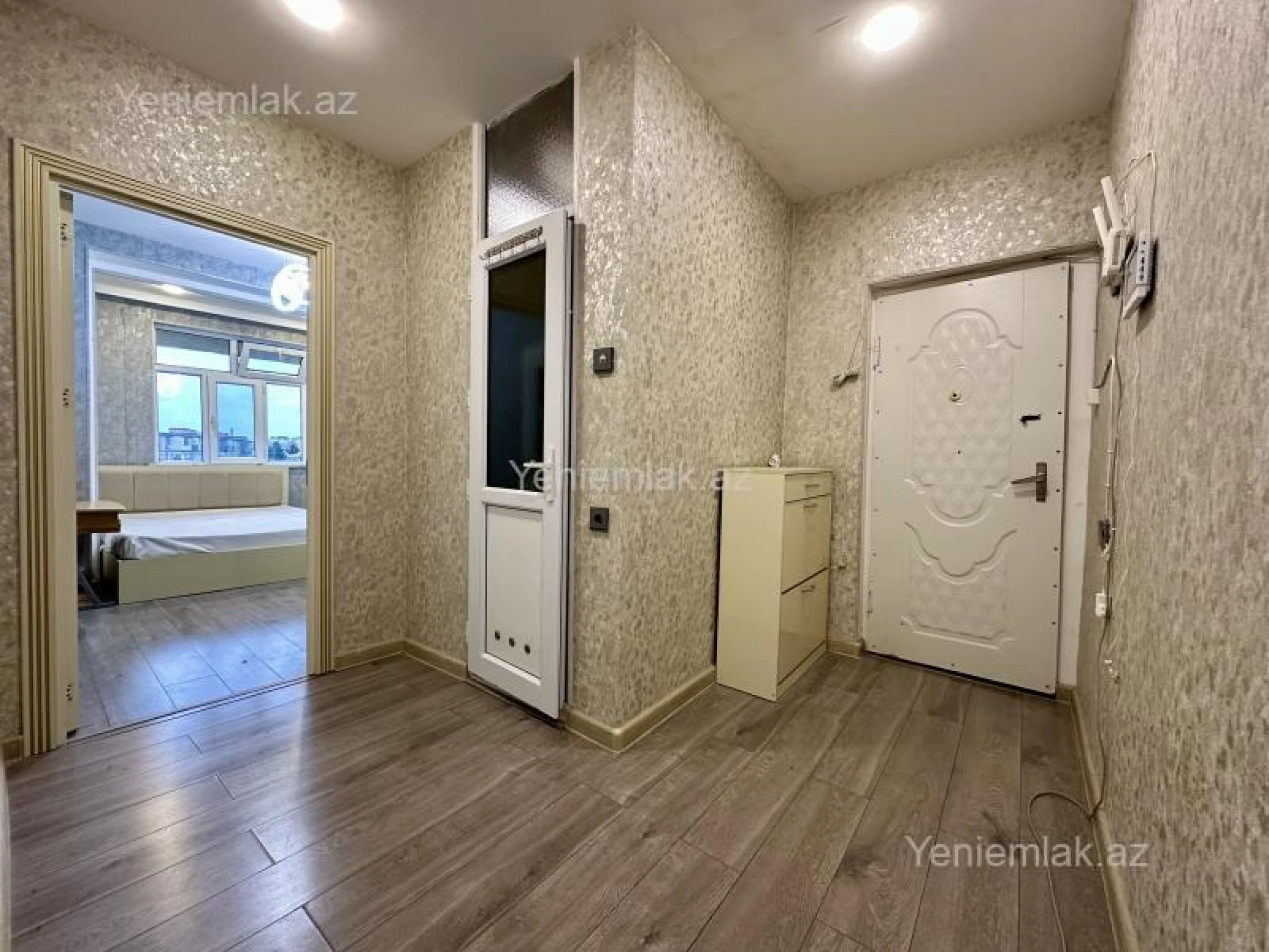 Satılır 2 otaqlı köhnə tikili 45 m²