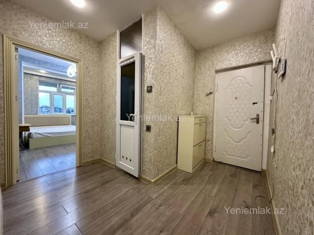 Satılır 2 otaqlı köhnə tikili 45 m²