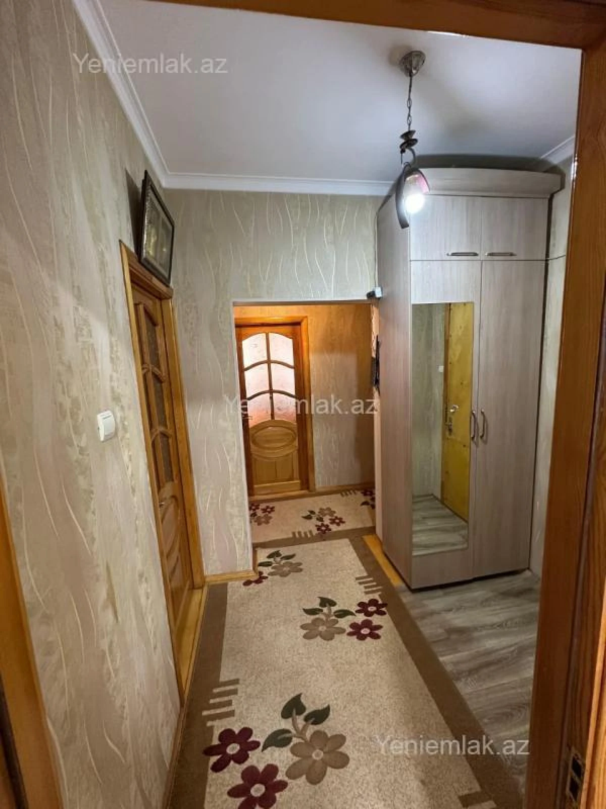 Satılır 3 otaqlı köhnə tikili 70 m²