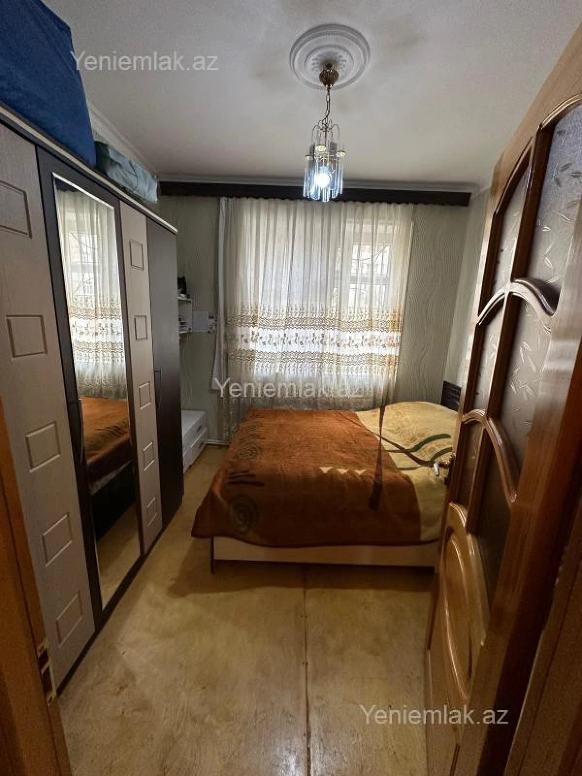 Satılır 3 otaqlı köhnə tikili 70 m²