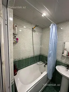 Satılır 3 otaqlı köhnə tikili 70 m²