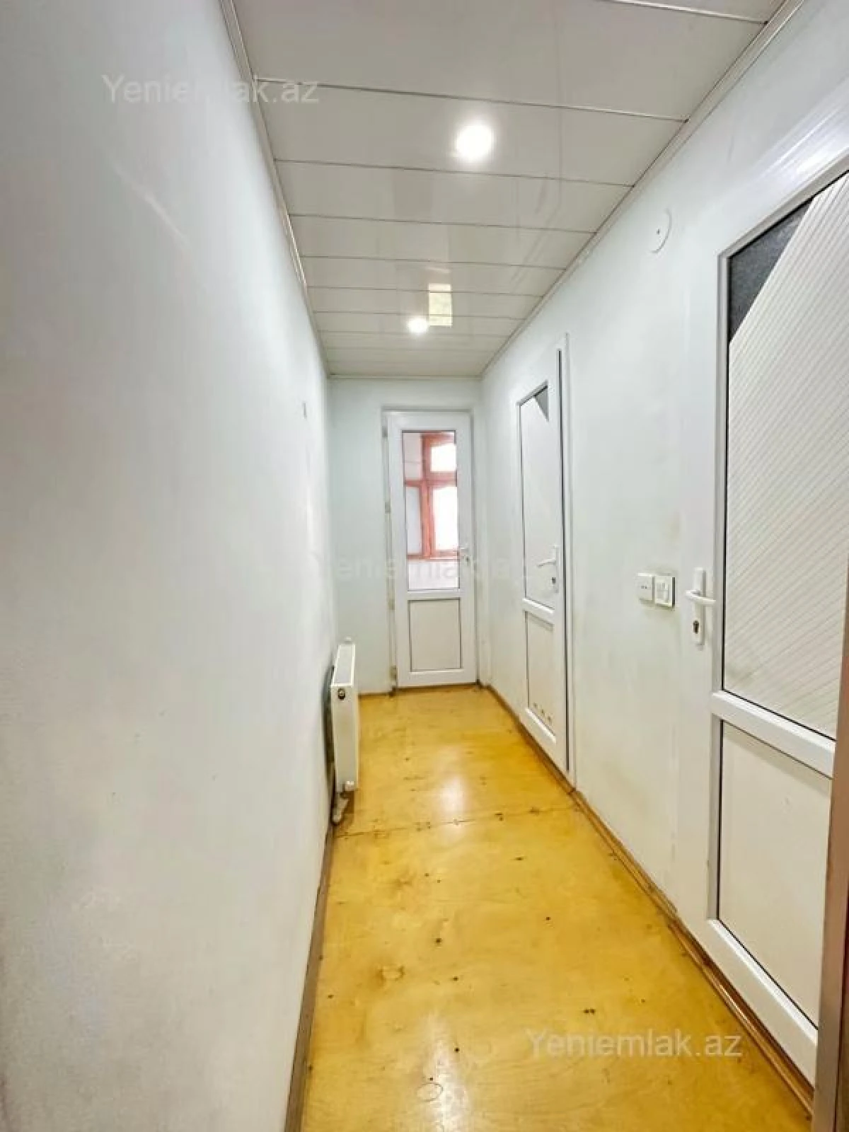 Satılır 3 otaqlı köhnə tikili 70 m²
