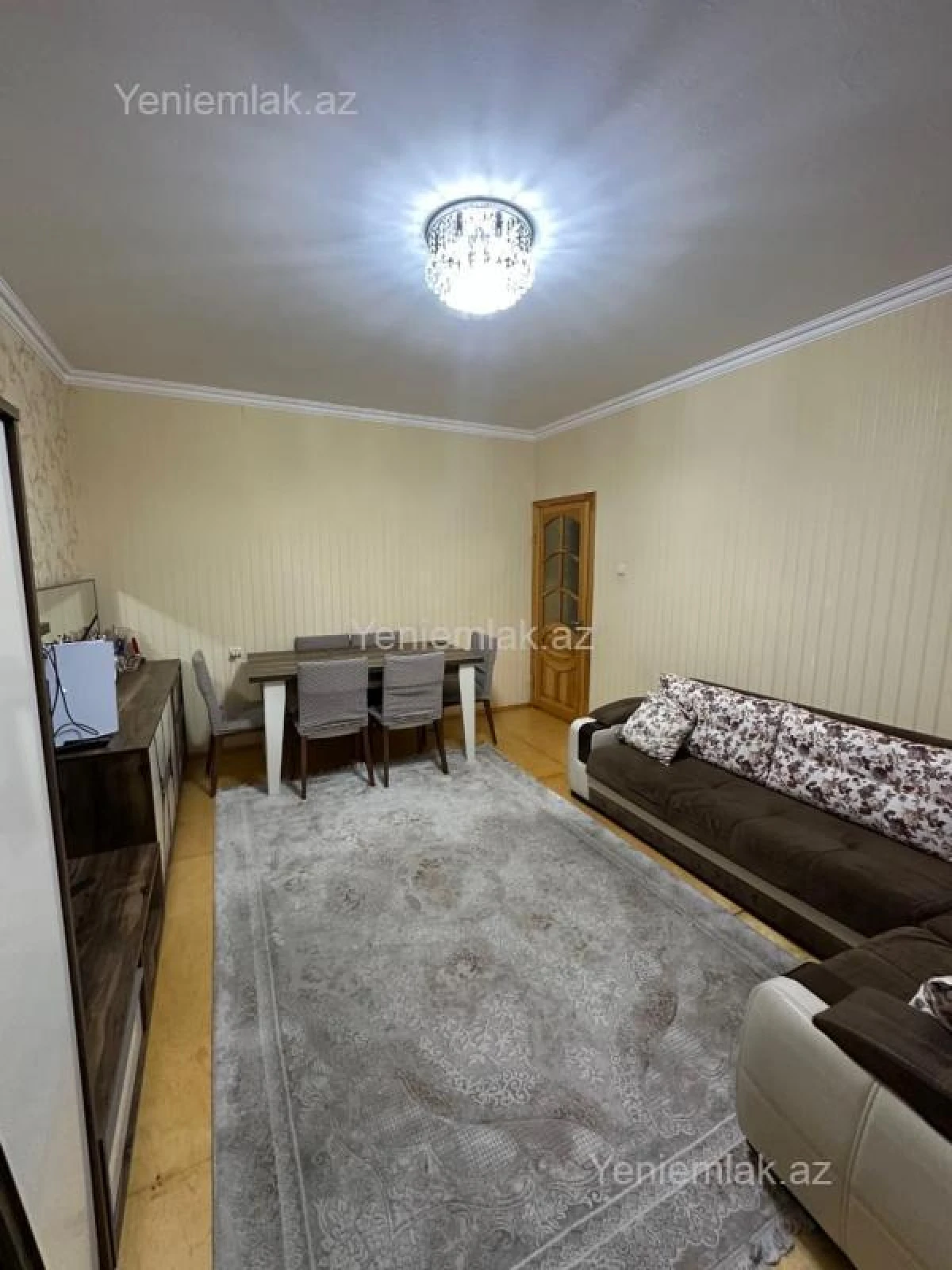 Satılır 3 otaqlı köhnə tikili 70 m²