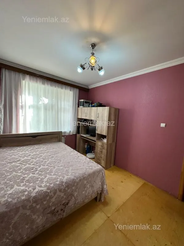 Satılır 3 otaqlı köhnə tikili 70 m²