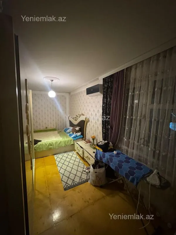 Satılır 2 otaqlı köhnə tikili 48 m²