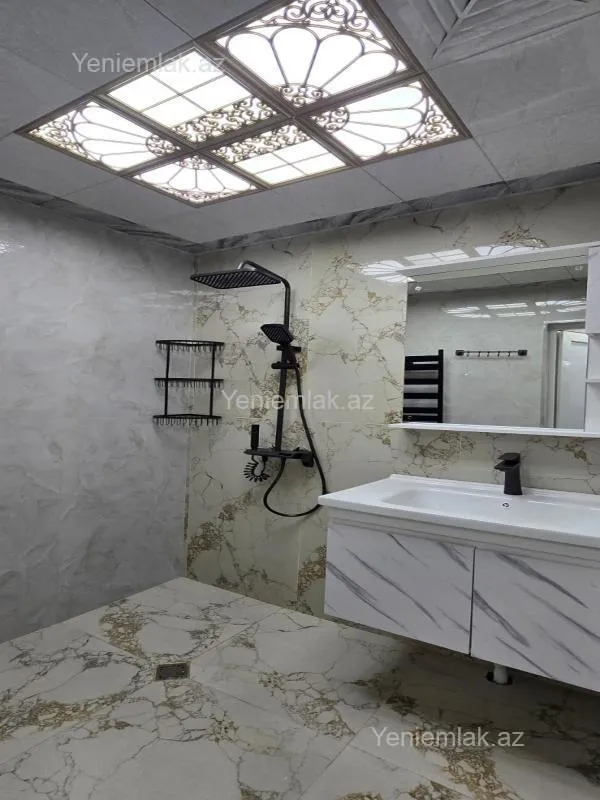 Satılır 3 otaqlı köhnə tikili 72 m²