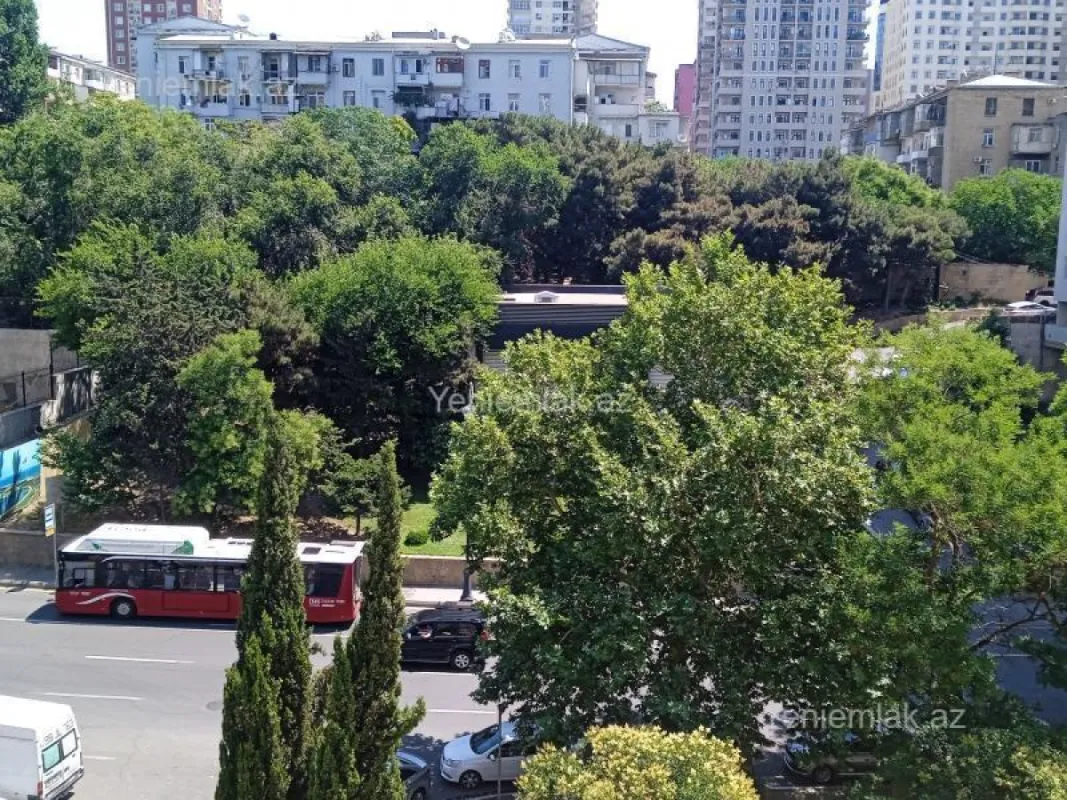 Satılır 2 otaqlı yeni tikili 90 m²