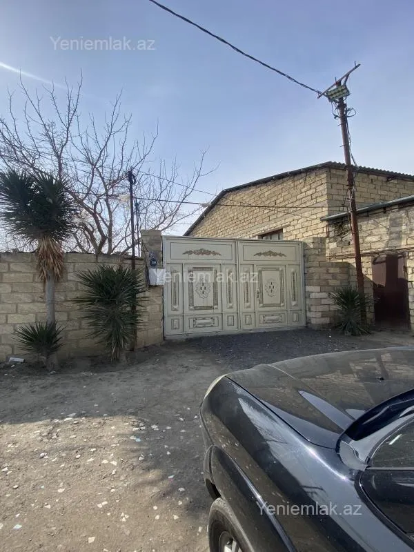 Satılır 5 otaqlı həyət evi 132 m²
