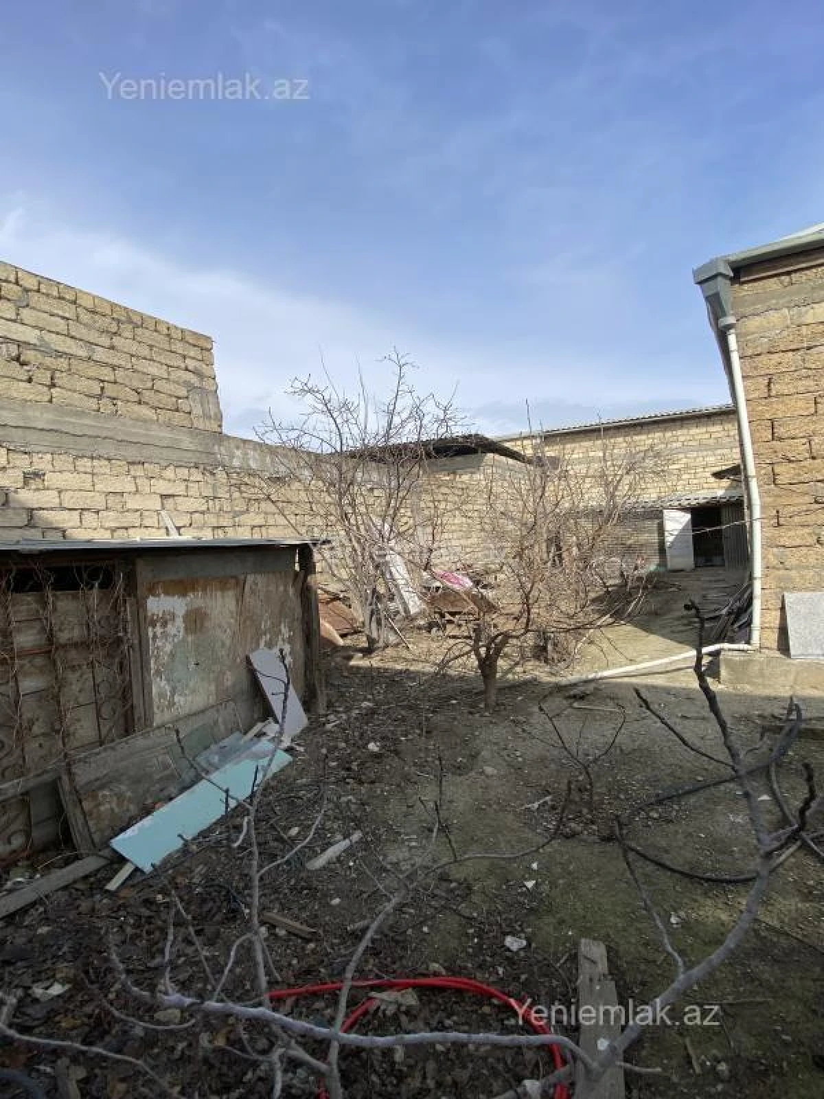 Satılır 5 otaqlı həyət evi 132 m²