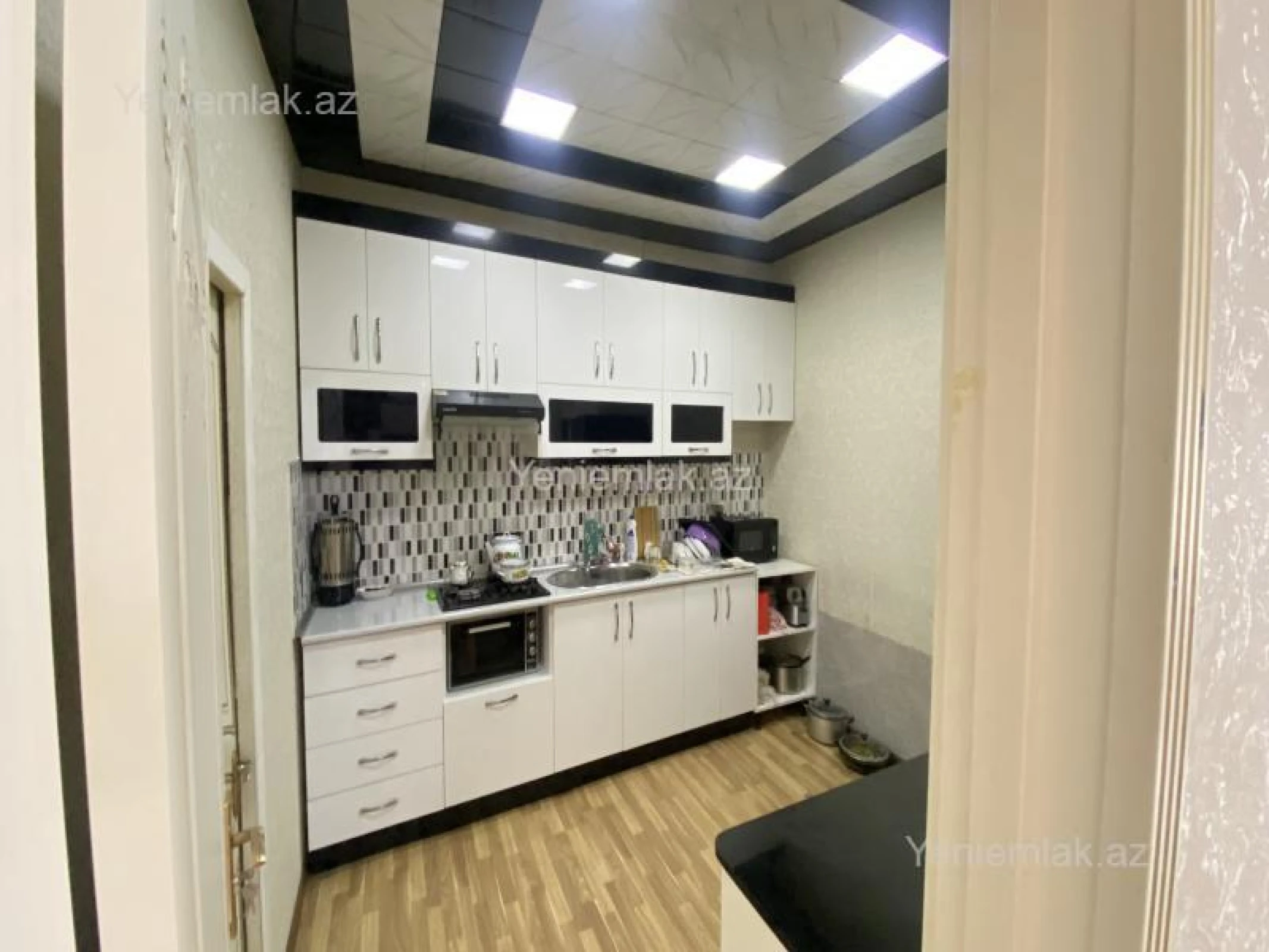 Satılır 5 otaqlı həyət evi 132 m²