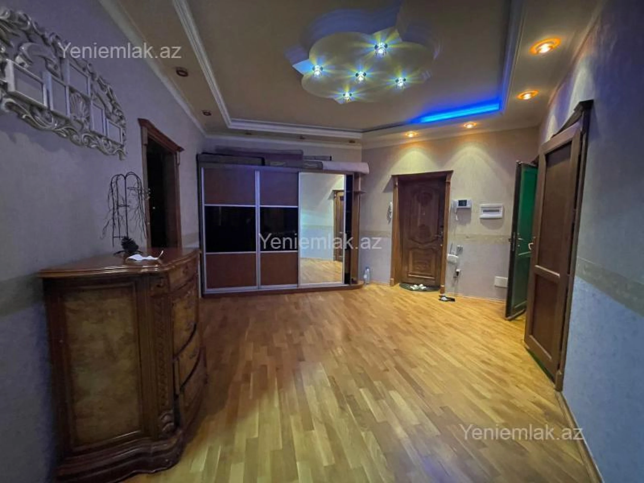 Satılır 3 otaqlı yeni tikili 117 m²