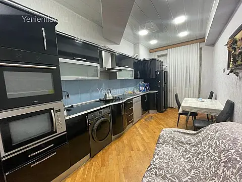 Satılır 3 otaqlı yeni tikili 117 m²