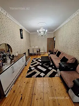 Satılır 2 otaqlı köhnə tikili 65 m²