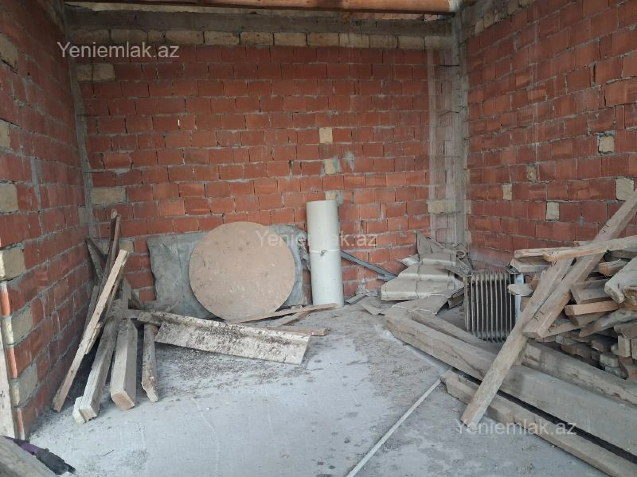 Satılır 5 otaqlı həyət evi 230 m²