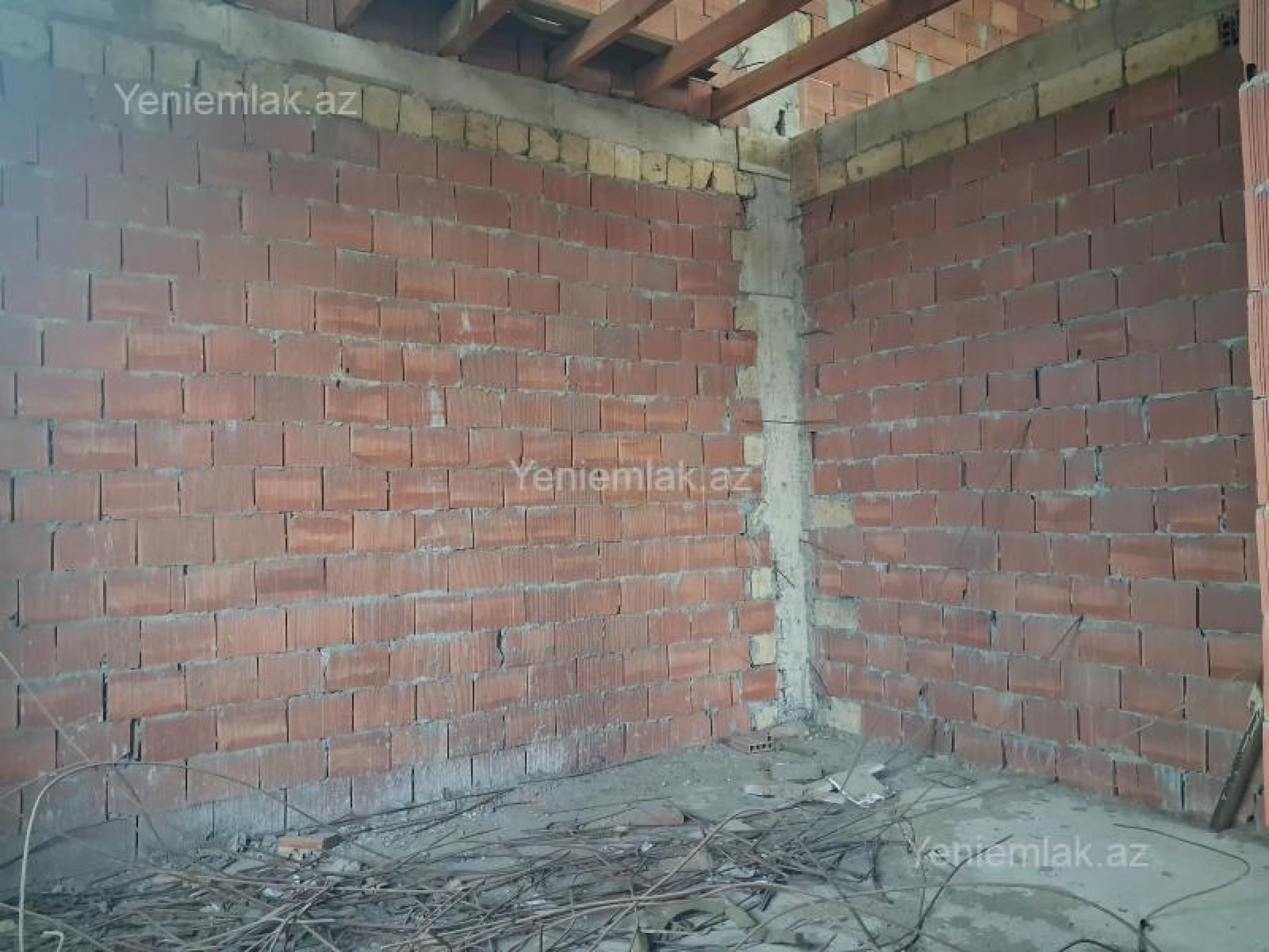 Satılır 5 otaqlı həyət evi 230 m²