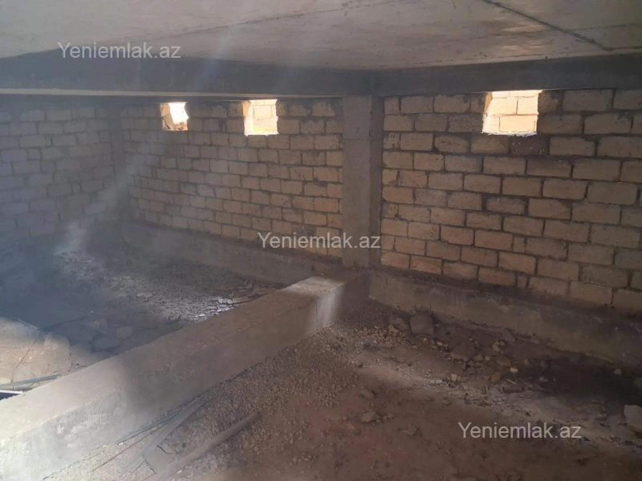 Satılır 5 otaqlı həyət evi 230 m²