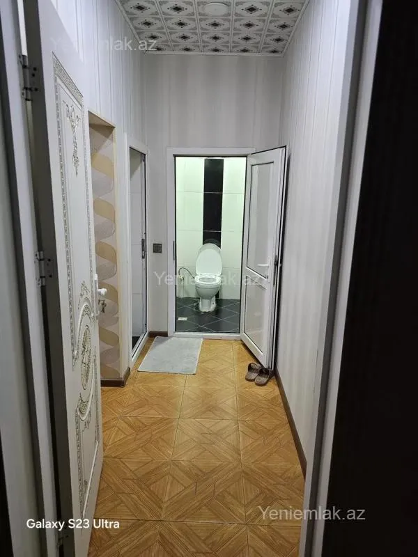 Satılır 5 otaqlı həyət evi 240 m²