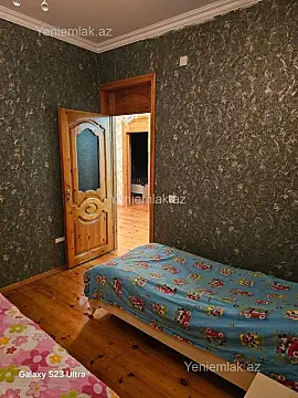 Satılır 5 otaqlı həyət evi 240 m²
