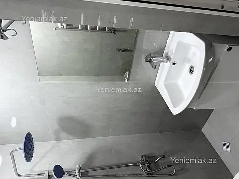 Satılır 4 otaqlı yeni tikili 45 m²