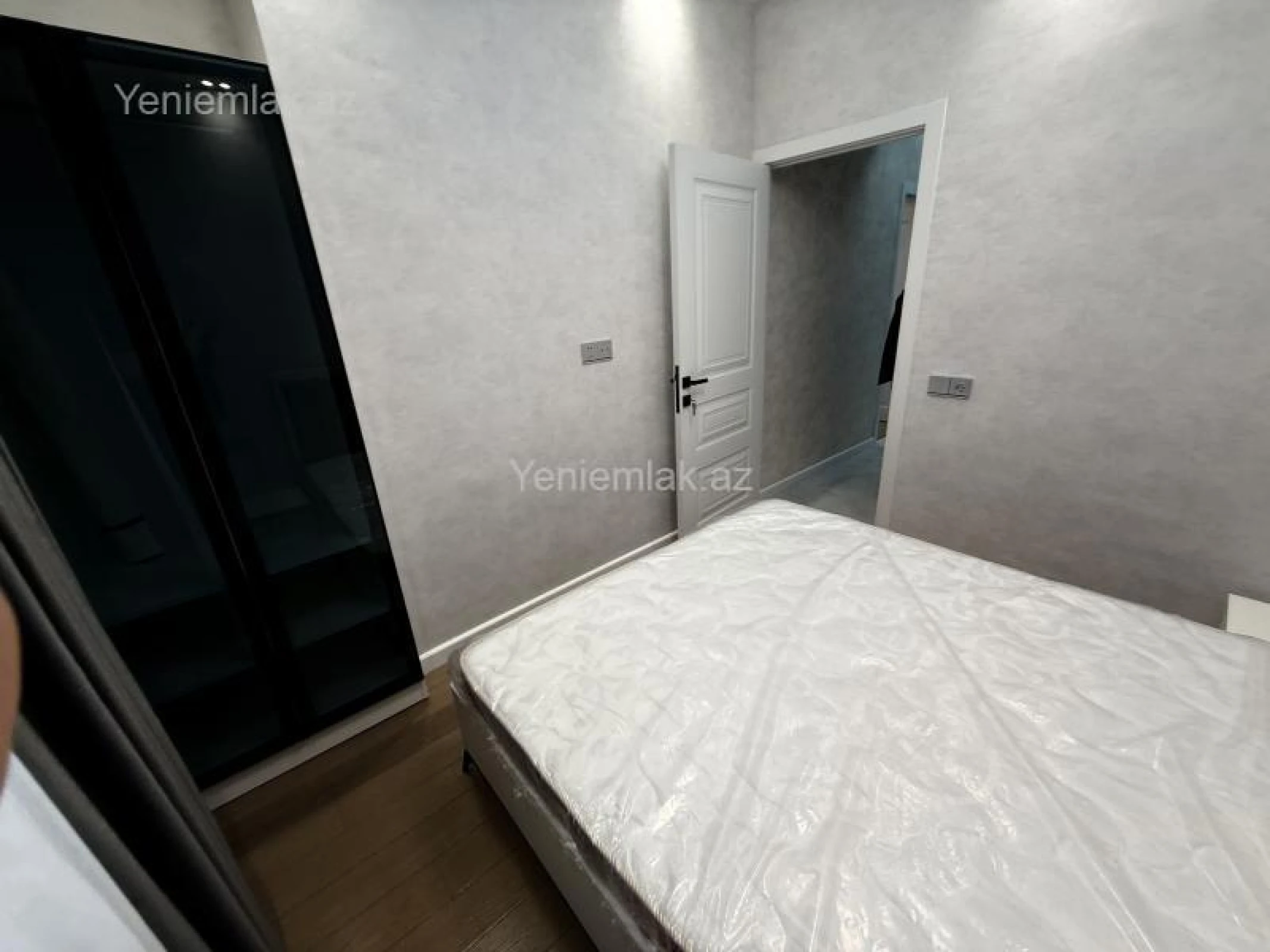 Satılır 4 otaqlı yeni tikili 45 m²