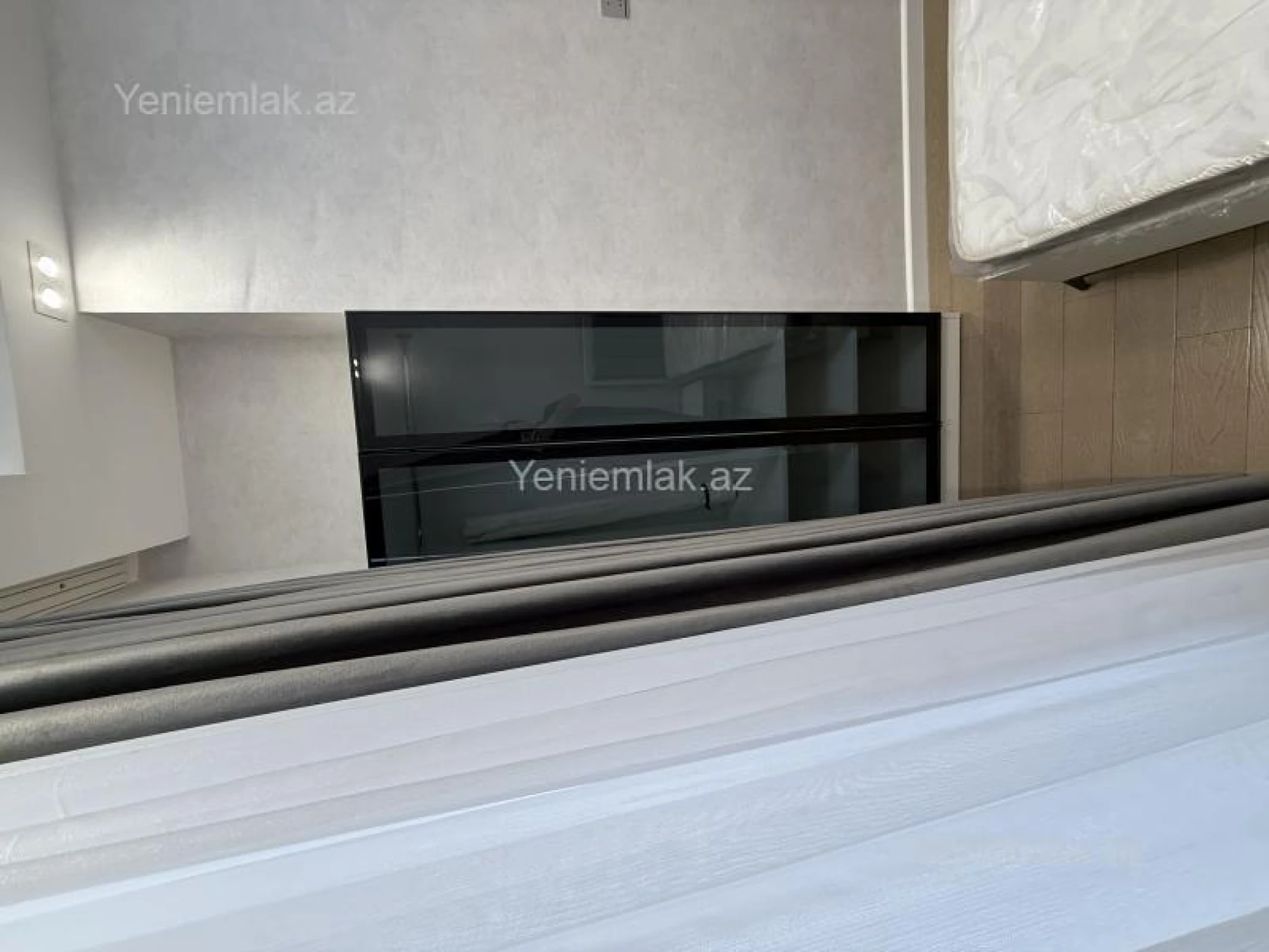 Satılır 4 otaqlı yeni tikili 45 m²