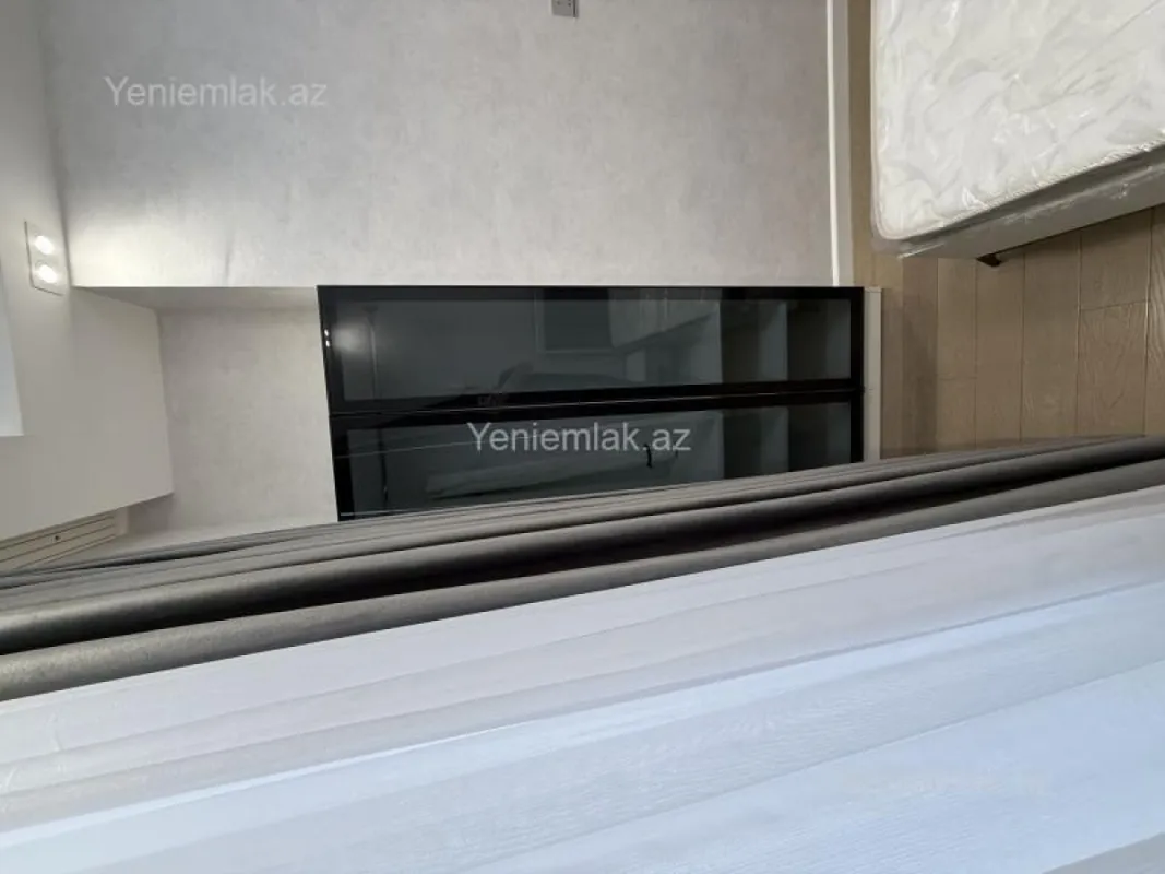 Satılır 4 otaqlı yeni tikili 45 m²