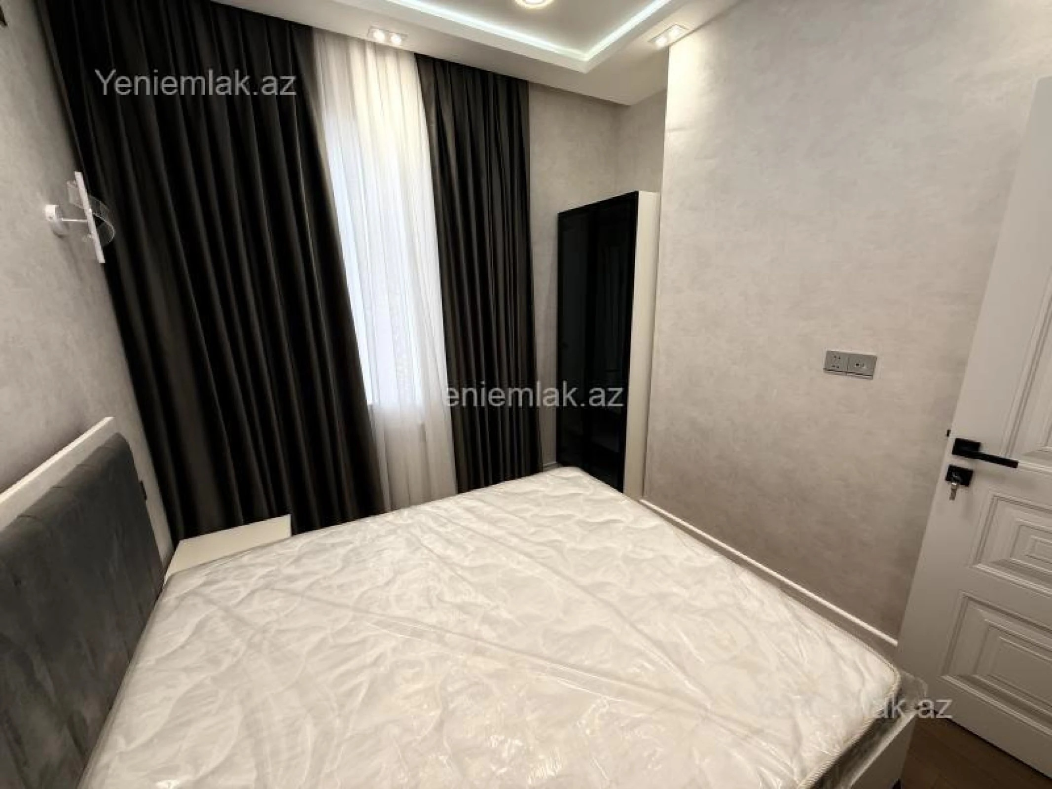 Satılır 4 otaqlı yeni tikili 45 m²