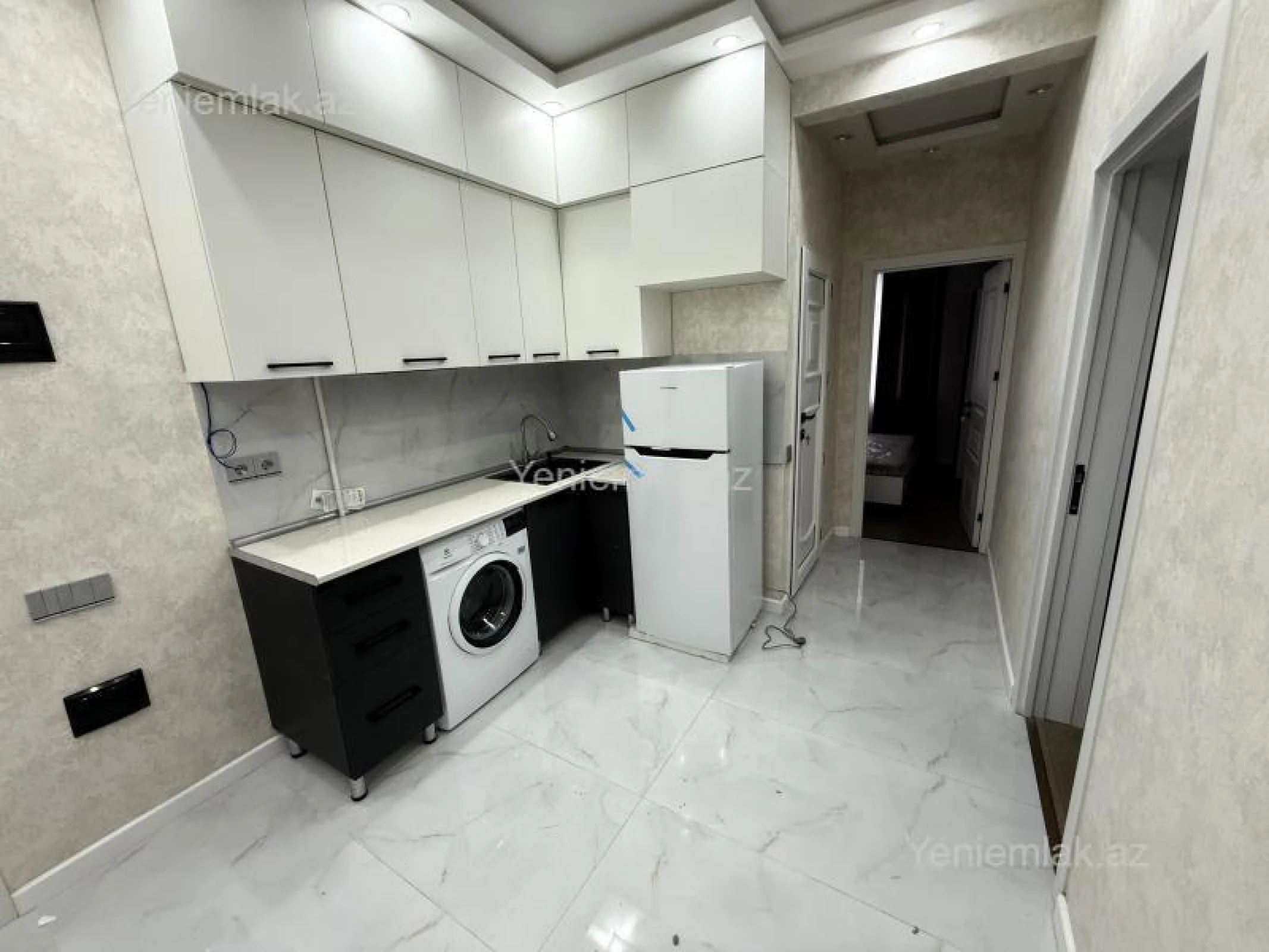 Satılır 4 otaqlı yeni tikili 45 m²