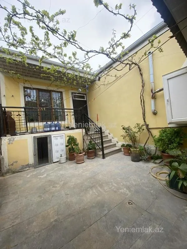 Satılır 3 otaqlı həyət evi 80 m²