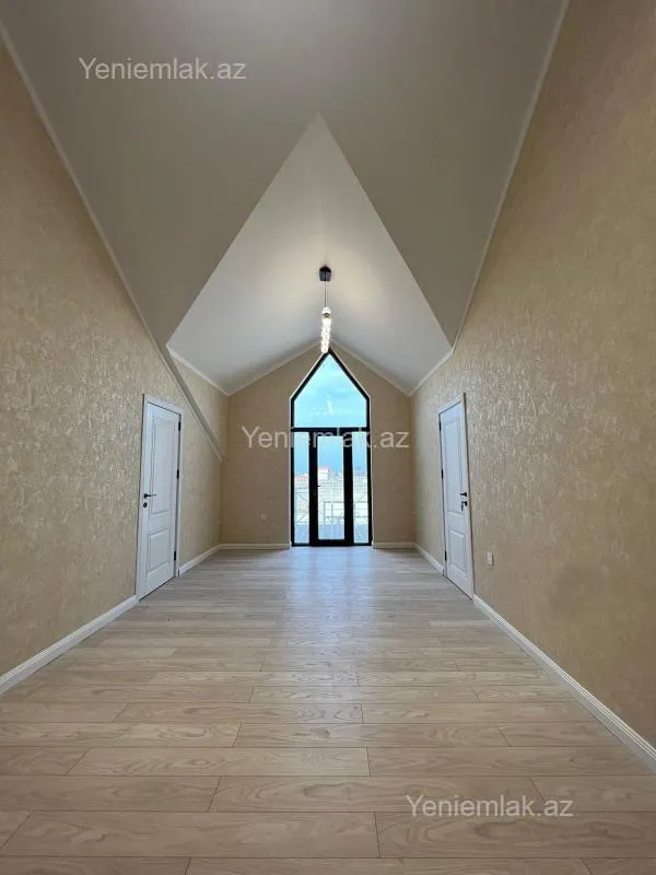 Satılır 7 otaqlı həyət evi 400 m²