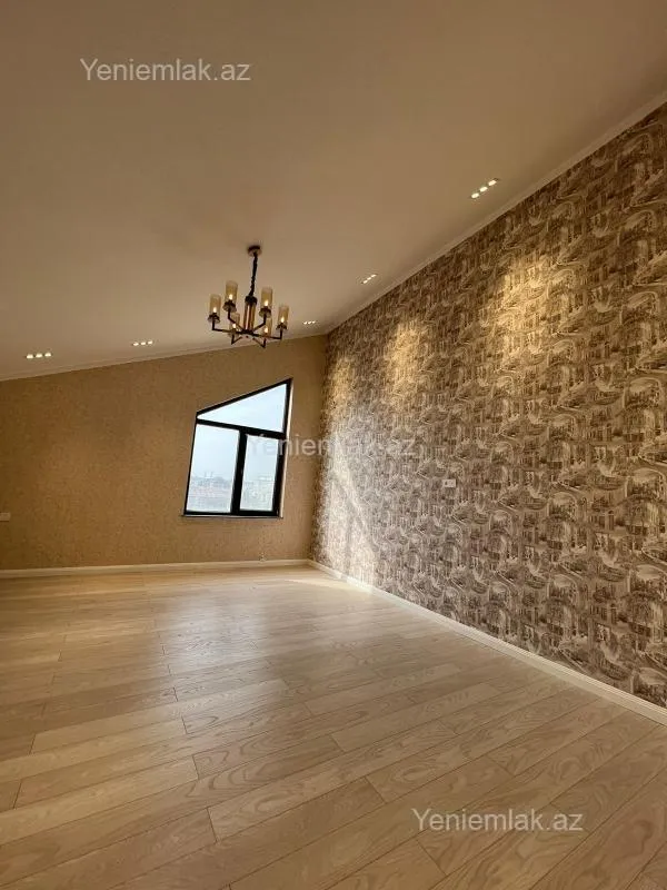 Satılır 7 otaqlı həyət evi 400 m²