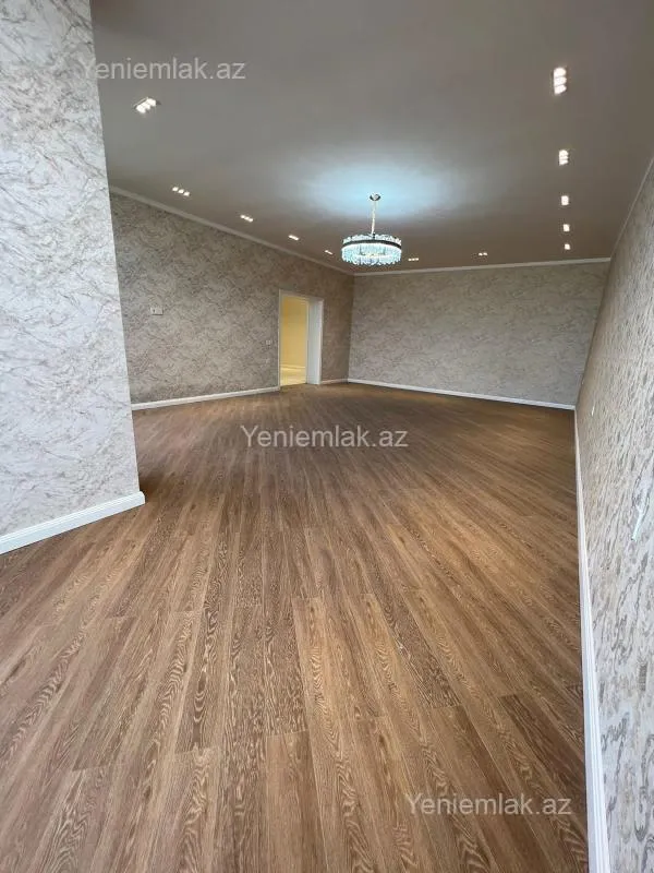 Satılır 7 otaqlı həyət evi 400 m²
