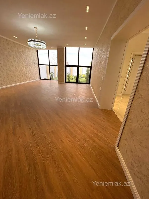 Satılır 7 otaqlı həyət evi 400 m²