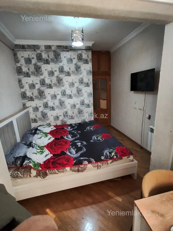 Satılır 3 otaqlı köhnə tikili 60 m²