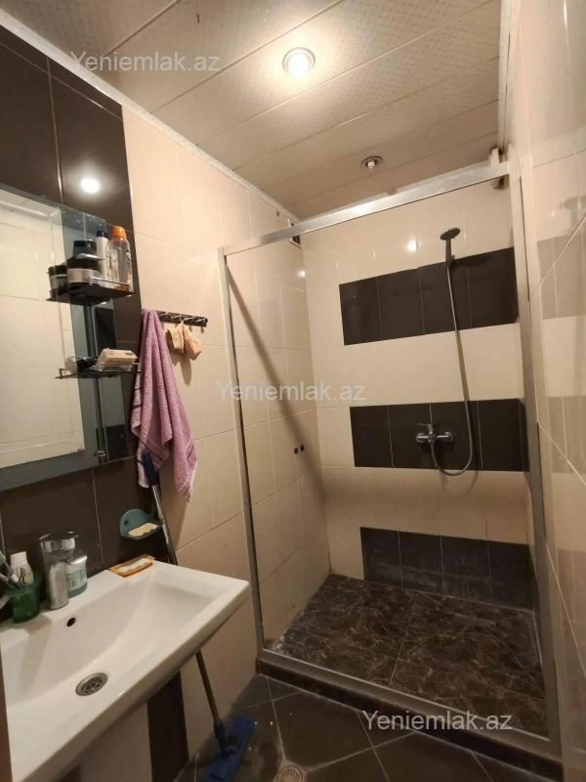 Satılır 3 otaqlı köhnə tikili 60 m²