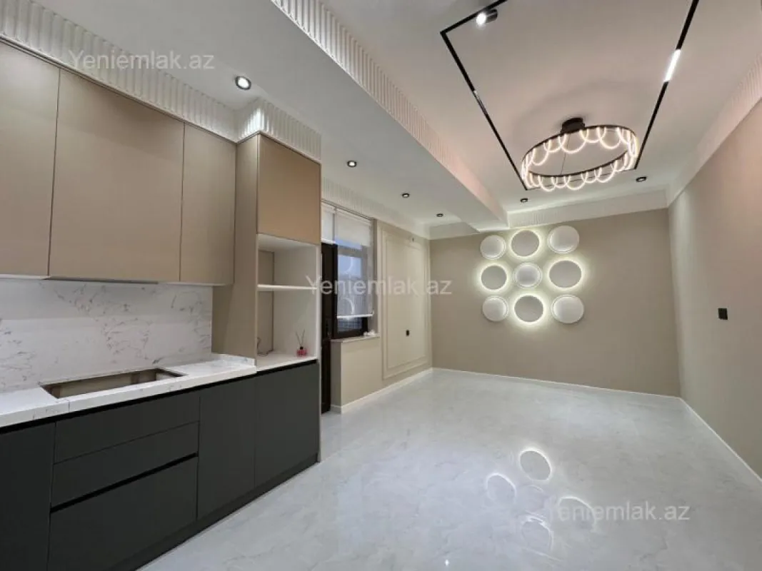 Satılır 3 otaqlı yeni tikili 140 m²