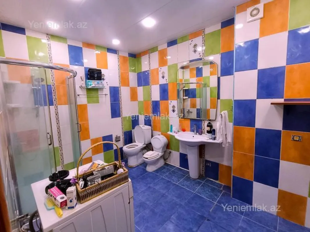 Satılır 3 otaqlı yeni tikili 137 m²