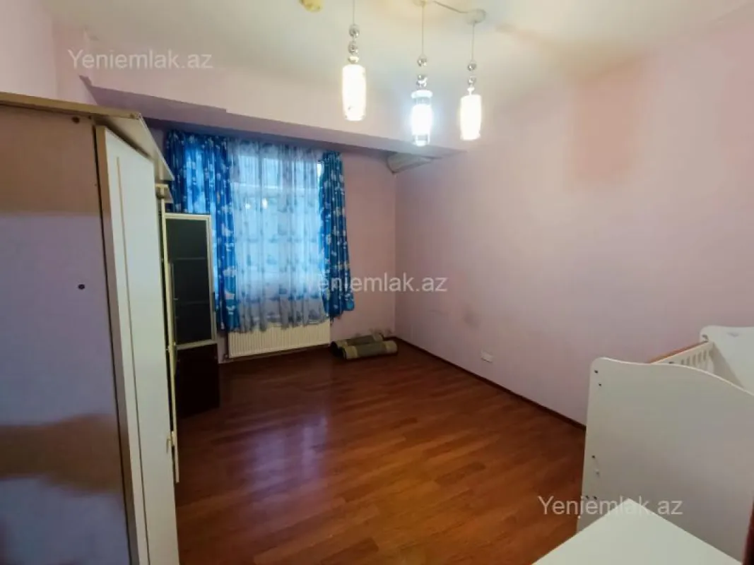 Satılır 3 otaqlı yeni tikili 137 m²